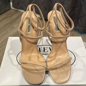 Nude Steve Madden heels